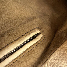 Load image into Gallery viewer, Bottega Veneta Cervo Backpack Ivory Leather