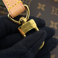 将图像加载到图库查看器中,LOUIS VUITTON Multi Pochette Accessoires KhakiM44813 Monogram