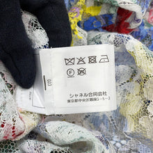 将图像加载到图库查看器中,CHANEL Lace blouse Size 34 White/MulticolorP77245-V69058-NX111 79% Cotton, 14% Viscose, 7% Polyamide