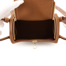 将图像加载到图库查看器中,HERMES Lindy Gold Taurillon Clemence Size Mini