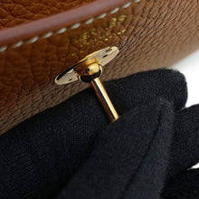 将图像加载到图库查看器中,HERMES Lindy Gold Taurillon Clemence Size Mini