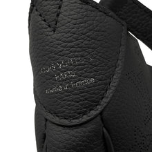 将图像加载到图库查看器中,LOUIS VUITTON All Around NoirM28306 Monogram Mahina Size PM