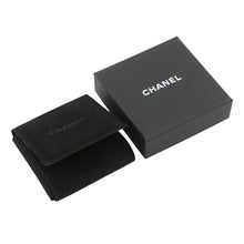 将图像加载到图库查看器中,CHANEL CC Logo Emblem Brooch BlackAB4702 Gold Plated Rhinestone Faux Pearl