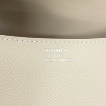 Load image into Gallery viewer, HERMES Constance Miroir Craie Epsom Size 24