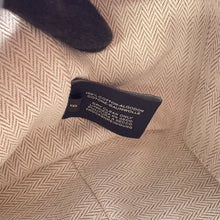 将图像加载到图库查看器中,HERMES Brid a Black Hibiscus Canvas Size PM