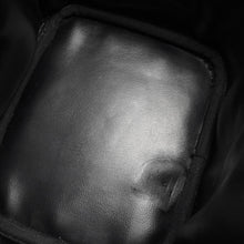 将图像加载到图库查看器中,CHANEL CC Logo vanity bag BlackA01998 Caviar Leather