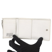 Load image into Gallery viewer, Maison Margiela Maison Margiela 4-Stitch Tri-fold Wallet WhiteSA3UI0010P4455T1003 Leather