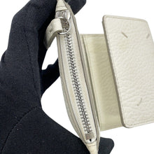 Load image into Gallery viewer, Maison Margiela Maison Margiela 4-Stitch Tri-fold Wallet WhiteSA3UI0010P4455T1003 Leather