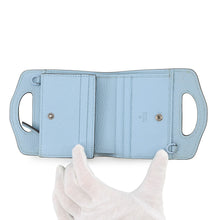 将图像加载到图库查看器中,GUCCI Double G Chain wallet Light Blue701074 Leather