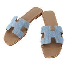 将图像加载到图库查看器中,HERMES Oran Sandals Blue Denim Size 38
