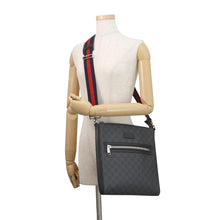 将图像加载到图库查看器中,GUCCI GG Supreme messenger bag Black474137 GG Supreme