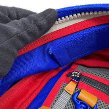 将图像加载到图库查看器中,LOEWE iNature Backpack Blue/Red/Brown Canvas
