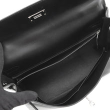 Load image into Gallery viewer, HERMES Kelly Retourne Black Chamonix Size 32