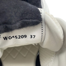 Load image into Gallery viewer, CHANEL CC Logo Sneakers Light Gray/Black/WhiteG45208 suede Size 37