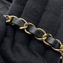 将图像加载到图库查看器中,CHANEL Matelasse BlackA69900 Lambskin Size Mini