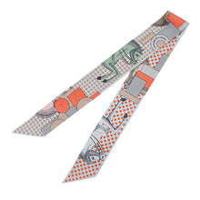 将图像加载到图库查看器中,HERMES Twilly Cavalier en Formes Blue・Pearl/Corail/Gray Silk100%