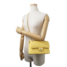 将图像加载到图库查看器中,CHANEL Matelasse W Flap ChainShoulder Bag YellowA01113 Caviar Leather Size 23