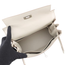 Load image into Gallery viewer, HERMES Kelly Retourne Beton Evercolor Size 28