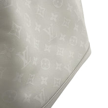 将图像加载到图库查看器中,LOUIS VUITTON Petit Noe WhiteM11297 Leather Monogram
