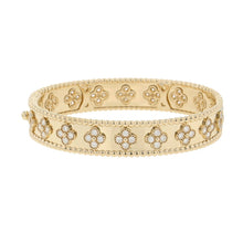 Load image into Gallery viewer, Van Cleef & Arpels Perle Clover Bracelet Extra Small Model Size XSVCARO56200 18K Yellow Gold