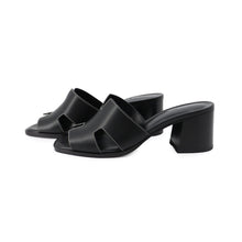 Load image into Gallery viewer, HERMES Sandals area Black232099Z Calf Leather Size 38