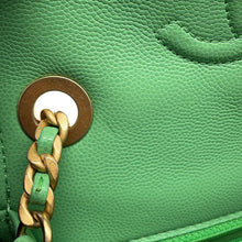 将图像加载到图库查看器中,CHANEL Matelasse ChainShoulder Bag GreenAS2356 Caviar Leather