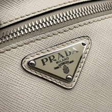 将图像加载到图库查看器中,PRADA Crossbody Bag Off-white2VL012 Leather