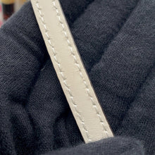 将图像加载到图库查看器中,FENDI By the way White/Pink8BS067 ANVG Canvas Size Mini
