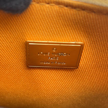 Load image into Gallery viewer, LOUIS VUITTON Alma BlancM51904 Monogram Vernis Leather Monogram Size BB