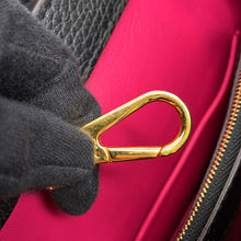 将图像加载到图库查看器中,LOUIS VUITTON Capucines NoirM48864 Taurillon Leather Size MM