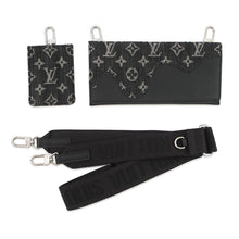 Load image into Gallery viewer, LOUIS VUITTON LVxNIGO Trio・Pouch NoirM81013 Monogram Denim Leather LV Squared