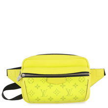 将图像加载到图库查看器中,LOUIS VUITTON Bumbag JauneM30251 Taiga Leather / Lama Monogram