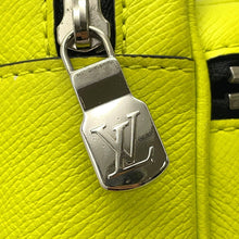 将图像加载到图库查看器中,LOUIS VUITTON Bumbag JauneM30251 Taiga Leather / Lama Monogram