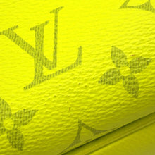Load image into Gallery viewer, LOUIS VUITTON Bumbag JauneM30251 Taiga Leather / Lama Monogram