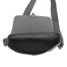 Load image into Gallery viewer, LOUIS VUITTON S Cape Messenger NoirM23741 Monogram・Taurillon