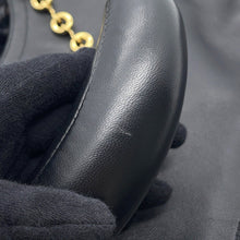 Load image into Gallery viewer, LOEWE Squeeze Bag BlackA914Q37X01 Leather Size Medium