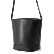 Load image into Gallery viewer, CELINE Cuir Triomphe Bucket Bag Black198243 Leather Size Small