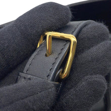 Load image into Gallery viewer, CELINE Cuir Triomphe Bucket Bag Black198243 Leather Size Small