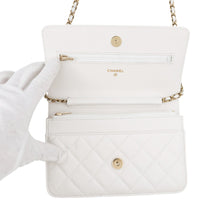 将图像加载到图库查看器中,CHANEL Matelasse Chain wallet WhiteAP0250 Caviar Leather