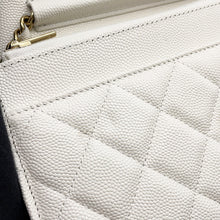 将图像加载到图库查看器中,CHANEL Matelasse Chain wallet WhiteAP0250 Caviar Leather