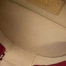 Load image into Gallery viewer, CHANEL Round ChainShoulder Bag PinkPurple Leather