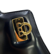 Load image into Gallery viewer, Ferragamo Wanda 2-way Tote Bag Black213984 761287 Patent Leather Size Medium