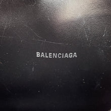 Load image into Gallery viewer, BALENCIAGA Everyday camera bag Pink552372 Leather Size XS
