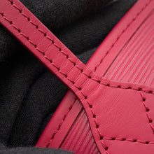 Load image into Gallery viewer, LOUIS VUITTON Neverfull FuchsiaM40959 Epi Leather Size PM