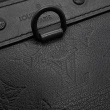 Load image into Gallery viewer, LOUIS VUITTON Pochette・Discovery NoirM62903 Monogram Shadow