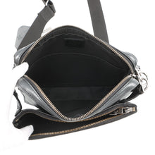将图像加载到图库查看器中,LOUIS VUITTON Trio Messenger NoirM69443 Monogram Eclipse Monogram Eclipse Reverse