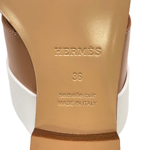 将图像加载到图库查看器中,HERMES Koralia Sandals Brown/White Leather Size 36