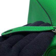 Load image into Gallery viewer, HERMES Lindy Bamboo Taurillon Clemence Size Mini