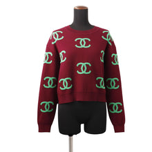 Load image into Gallery viewer, CHANEL CC Logo Knit Sweater Size 38 Bordeaux/GreenP70525 Cashmere 97%, Elastin 3%