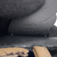将图像加载到图库查看器中,HERMES Rodeo Pegasus Black/Etoupe Lambskin Size PM
